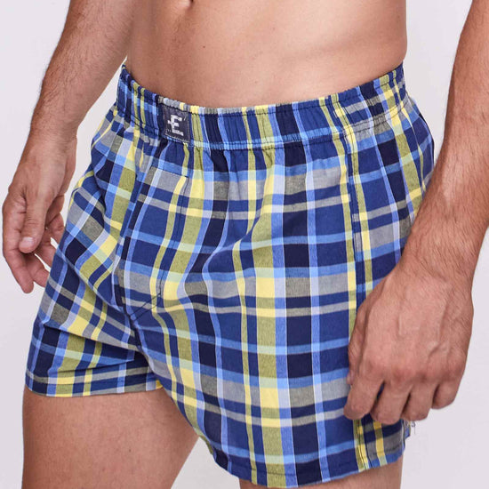varios