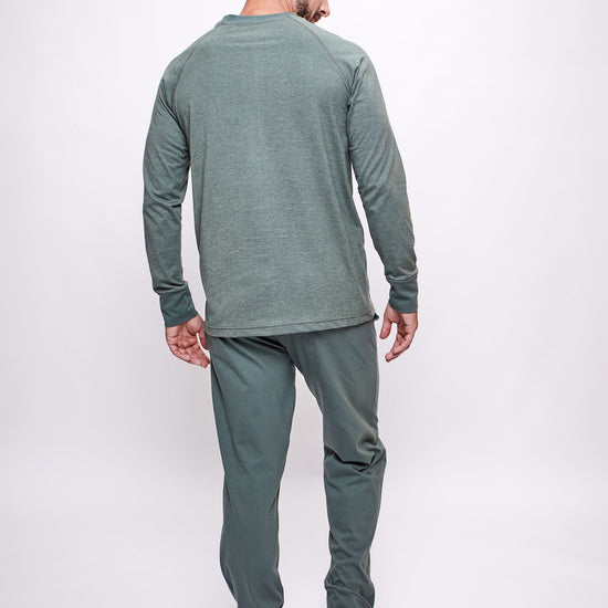 verde oliva